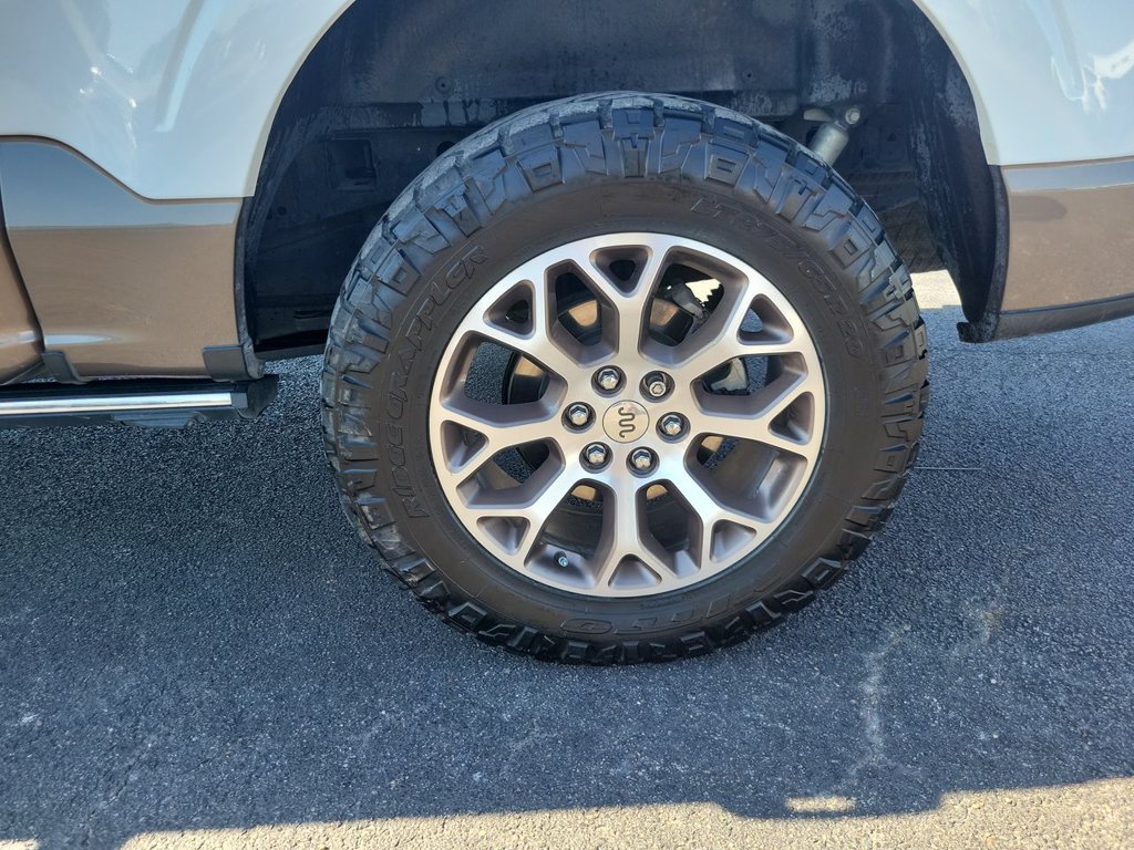 Used 2023 Ford F150 King Ranch w/ Equipment Group 601A High AWD/4WD image 40