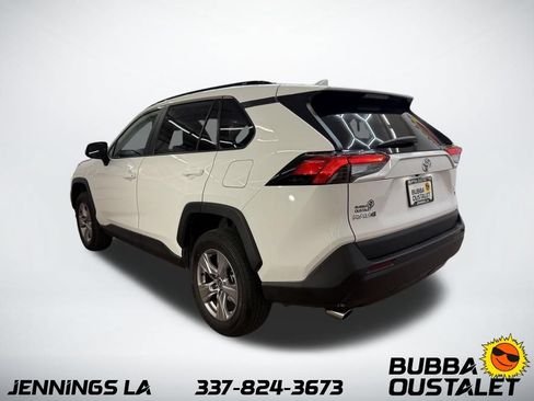 Used 2023 Toyota RAV4 XLE w/ Convenience Package FWD image 3