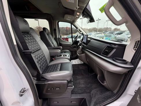 Used 2024 Ford Transit 250 148 Medium Roof Extended AWD image 10