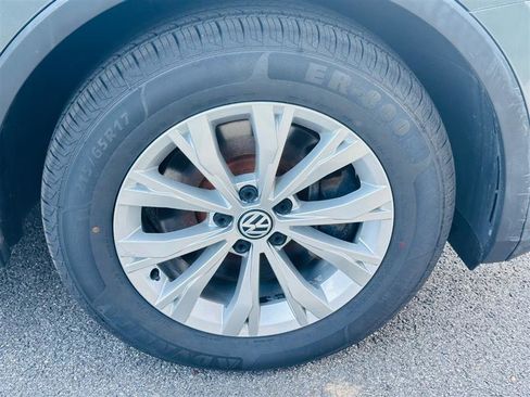 Used 2018 Volkswagen Tiguan S AWD/4WD image 20