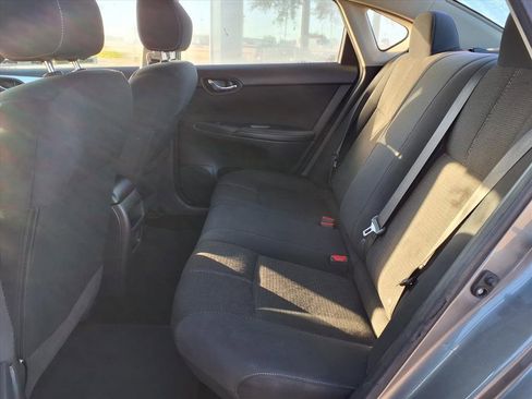 Used 2016 Nissan Sentra S image 5