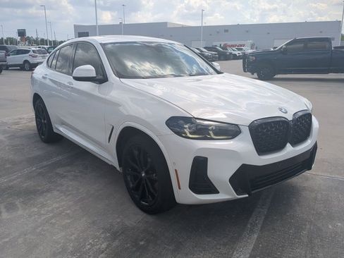 Used 2023 BMW X4 xDrive30i w/ M Sport Package AWD/4WD image 3