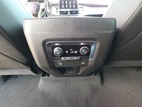 Used 2021 Chevrolet Tahoe LT AWD/4WD image 25