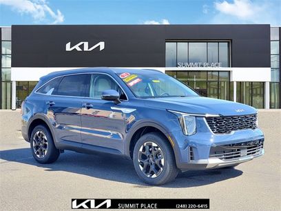 Certified 2025 Kia Sorento S