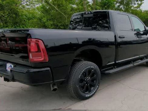 New 2026 RAM 2500 Big Horn AWD/4WD image 8