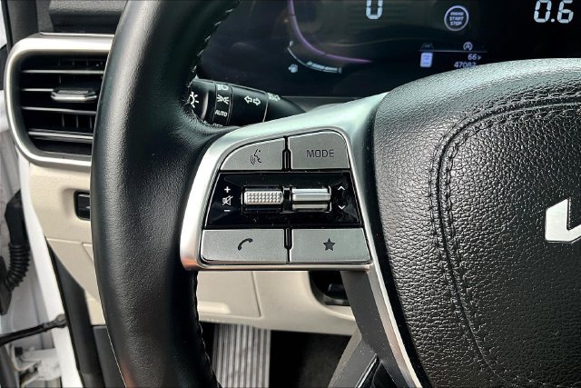Certified 2023 Kia Telluride S w/ S Sunroof Package AWD/4WD image 11