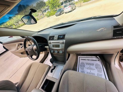 Used 2009 Toyota Camry FWD image 24