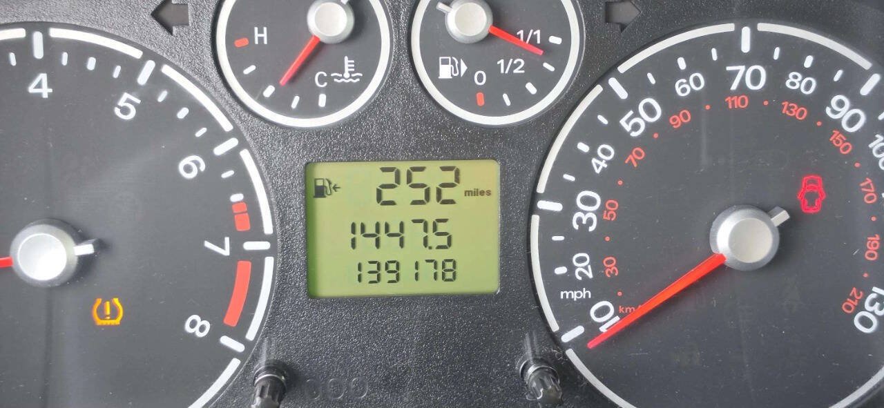 Used 2010 Ford Transit Connect XLT FWD image 10
