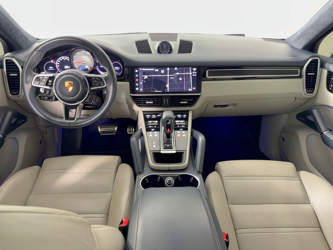 Used 2022 Porsche Cayenne GTS AWD/4WD image 17