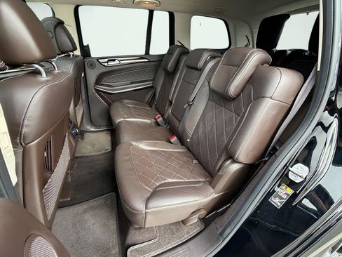 Used 2019 Mercedes-Benz GLS 550 4MATIC image 23