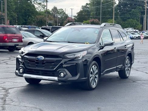 Used 2024 Subaru Outback Touring XT AWD/4WD image 2