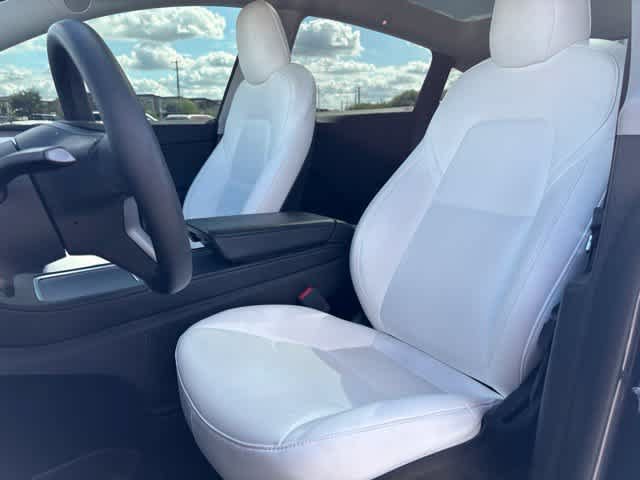 Used 2022 Tesla Model Y Performance AWD/4WD image 23