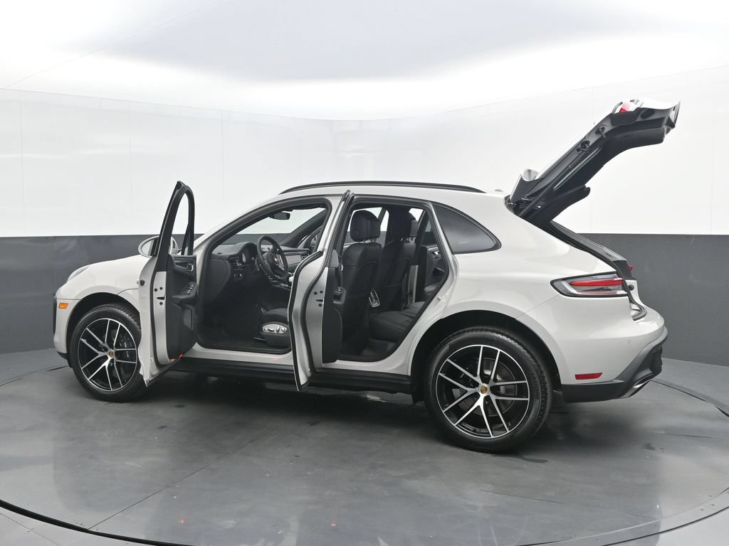 New 2026 Porsche Macan AWD/4WD image 45