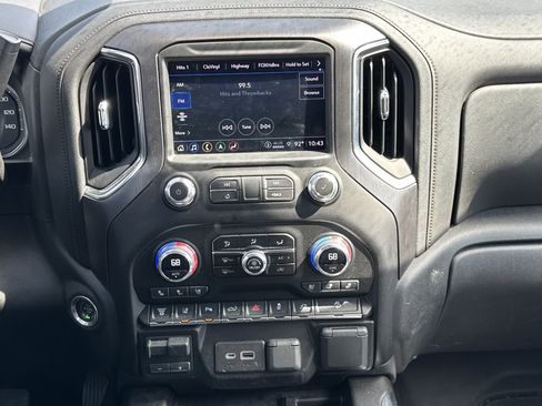 Used 2023 GMC Sierra 2500 AT4 w/ AT4 Preferred Package AWD/4WD image 17