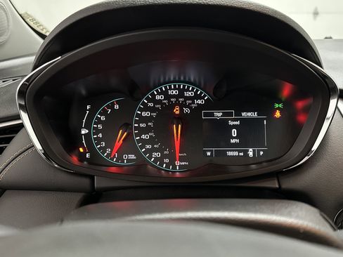 Used 2022 Chevrolet Trax LT w/ LT Convenience Package image 21