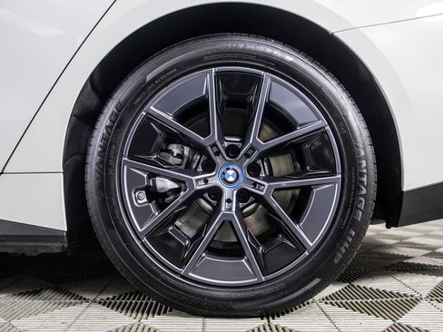 Used 2024 BMW i4 xDrive40i image 38