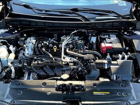 Certified 2024 Nissan Altima 2.5 SV FWD image 28