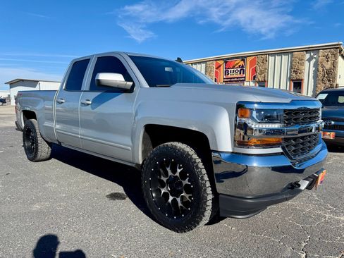Used 2019 Chevrolet Silverado 1500 LT image 1
