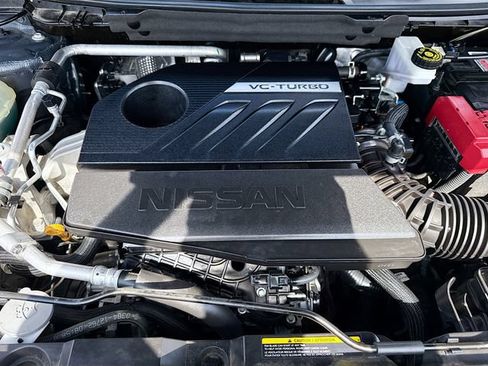 Used 2024 Nissan Rogue SV FWD image 28