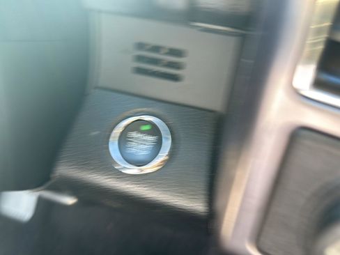 Used 2019 Ford Expedition Platinum RWD image 32