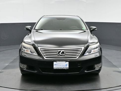 Used 2011 Lexus LS 460 L w/ Luxury Pkg image 2