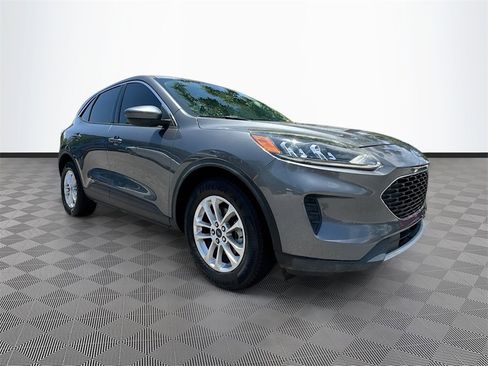 Used 2021 Ford Escape SE image 4