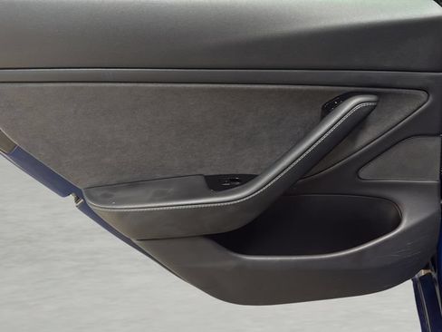 Used 2019 Tesla Model 3 Long Range AWD/4WD image 16
