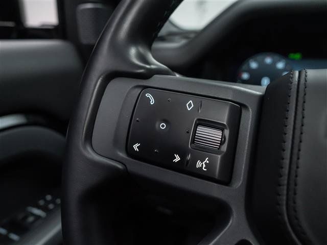 Used 2023 Land Rover Defender 110 X AWD/4WD image 21
