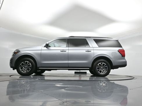 Certified 2023 Ford Expedition Max XLT image 58