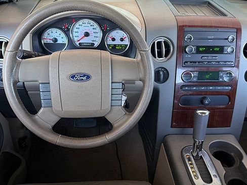 Used 2008 Ford F150 XLT image 11