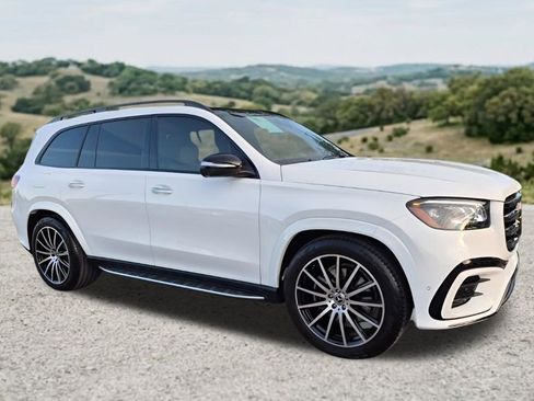 Used 2026 Mercedes-Benz GLS 580 4MATIC image 1