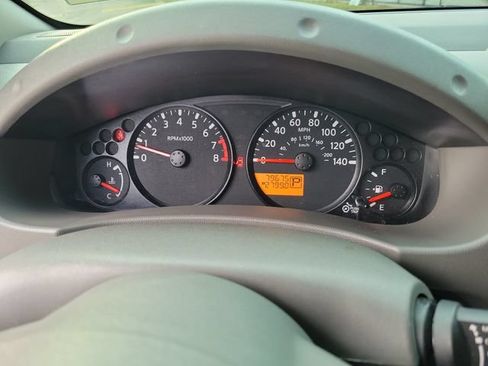 Used 2021 Nissan Frontier SV w/ Midnight Edition Floor Mats RWD image 26