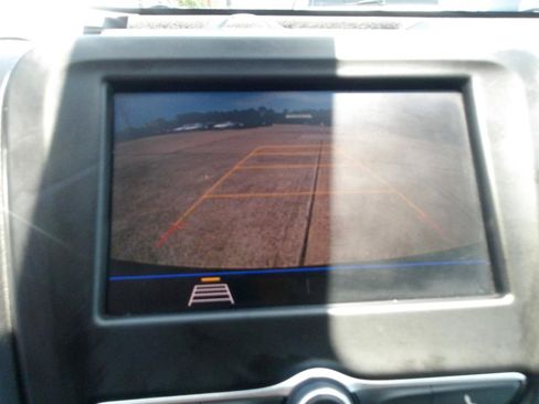 Used 2020 Chevrolet Equinox LS w/ LS Convenience Package FWD image 23