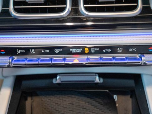 Certified 2024 Mercedes-Benz Maybach GLS 600 4MATIC image 41