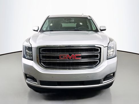 Used 2019 GMC Yukon SLE w/ SLE Value Package image 2