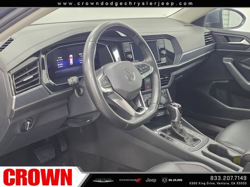 Used 2024 Volkswagen Jetta SE FWD image 23