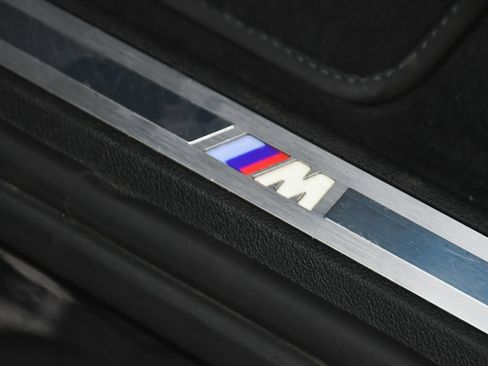 Used 2023 BMW X7 xDrive40i w/ M Sport Package image 11