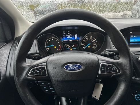 Used 2018 Ford Focus SE image 22