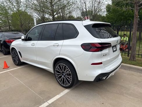 Used 2025 BMW X5 xDrive40i w/ Executive Package image 4