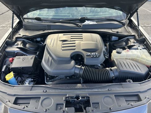 Used 2023 Chrysler 300 Touring L w/ Popular Equipment Group image 28