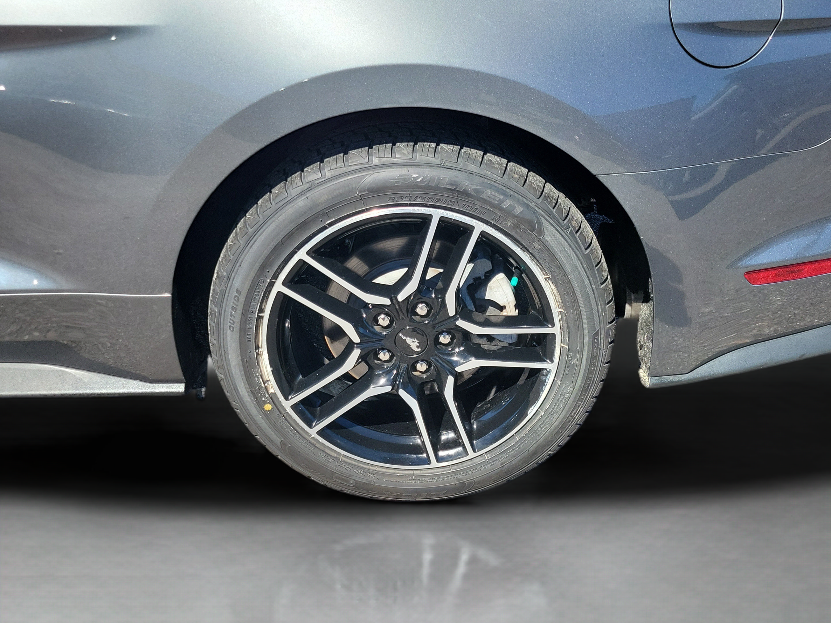 Used 2022 Ford Mustang Premium RWD image 29