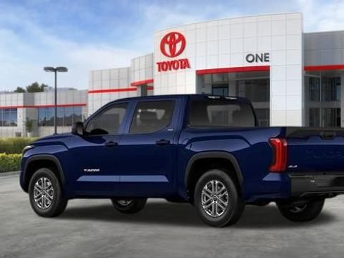 New 2026 Toyota Tundra SR5 w/ SR5 Convenience Package AWD/4WD image 10