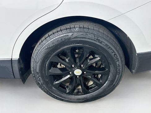 Used 2018 Chevrolet Equinox LT image 11