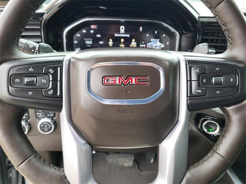 Used 2025 GMC Sierra 1500 SLT w/ SLT Convenience Package image 4