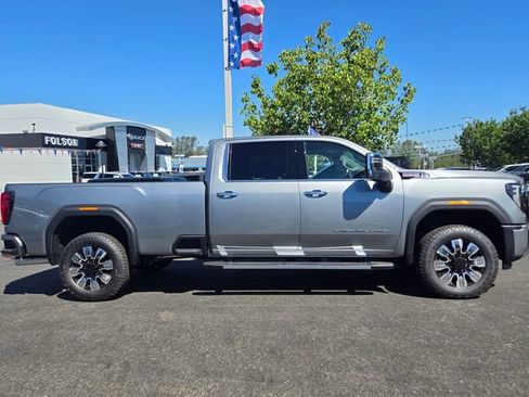 New 2026 GMC Sierra 2500 Denali w/ Technology Package AWD/4WD image 3