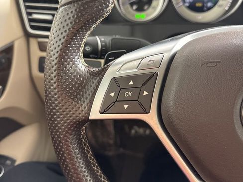 Used 2014 Mercedes-Benz E 350 4MATIC Coupe image 31