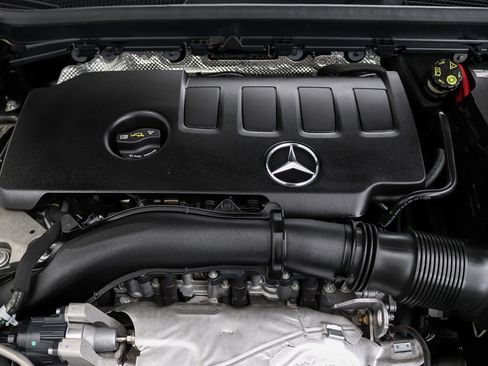 Used 2021 Mercedes-Benz A 220 w/ AMG Line image 34
