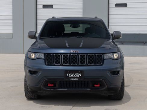 Used 2021 Jeep Grand Cherokee Trailhawk AWD/4WD image 13