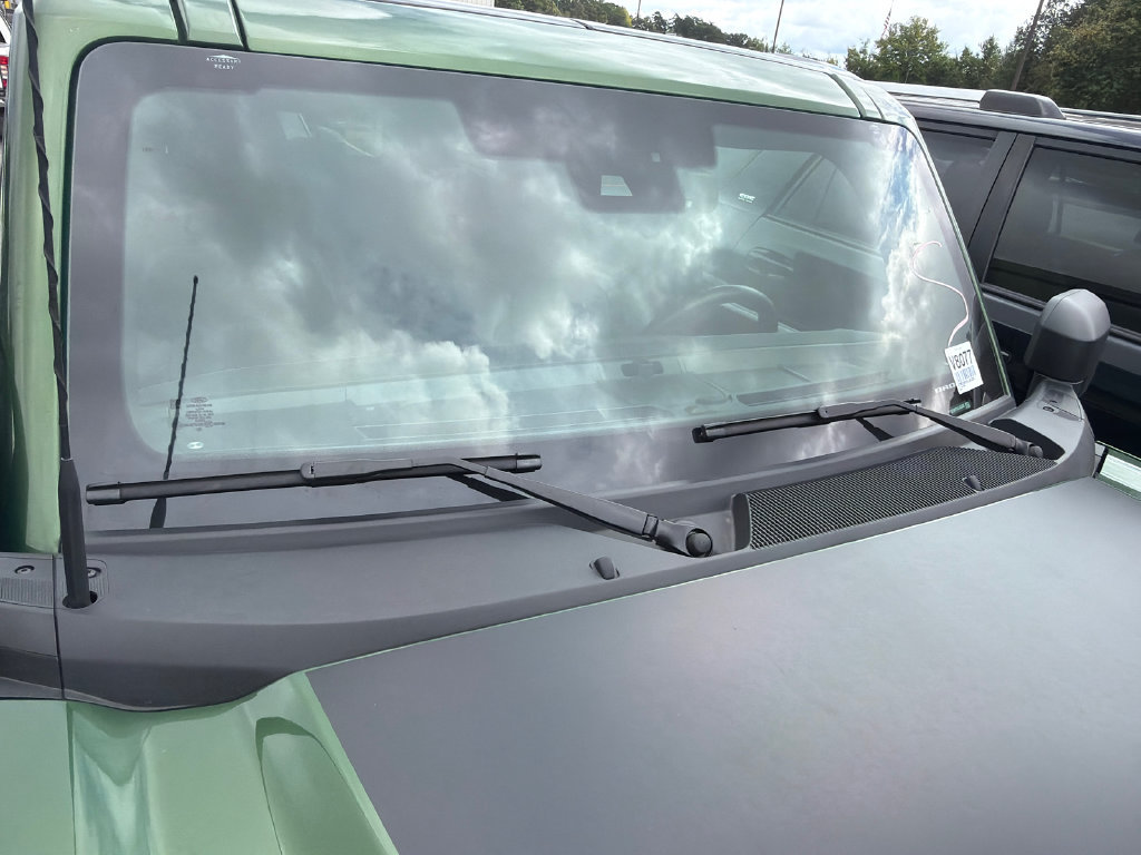 Used 2025 Ford Bronco Outer Banks AWD/4WD image 10