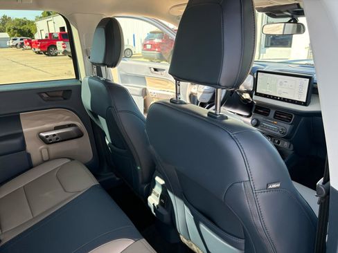 New 2025 Ford Maverick Lariat w/ 4K Tow Package image 42